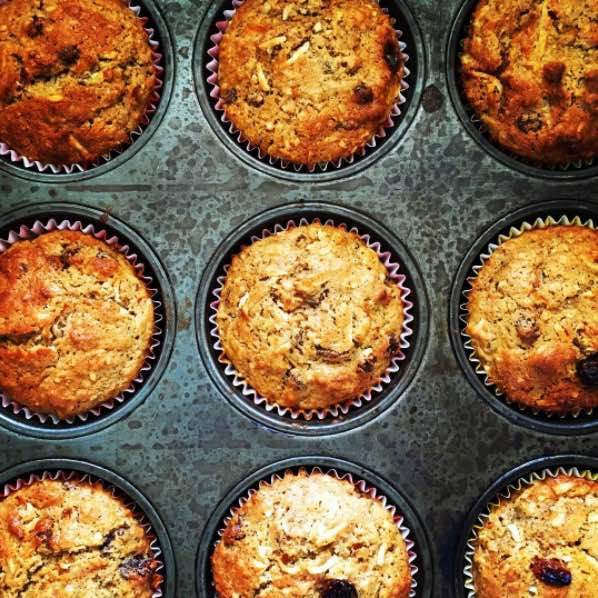 home-catering-muffin-in-tin_1024x1024_8b8d3d8b-0d70-40d5-968b-d4d3e181ebb6 muffins in baking tin for home catering